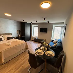 Versi Old Town Apartment